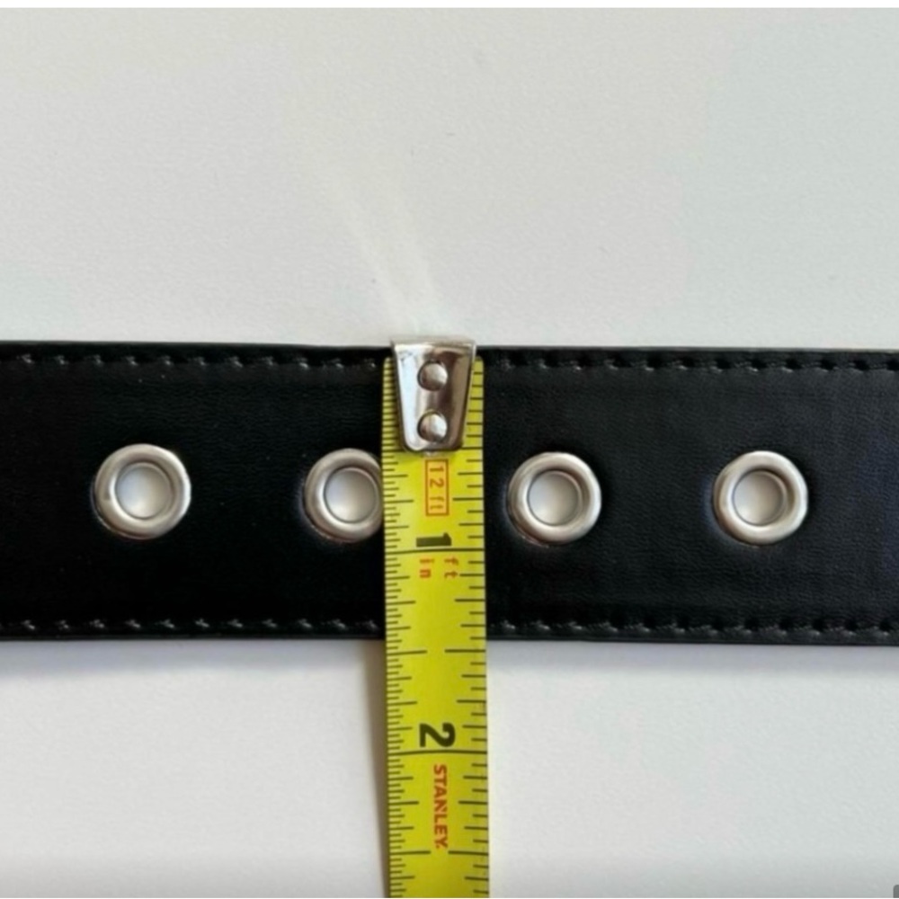 COPY - 🚨 LAST ONE!! Bold Black and Bronze Bullet belt with Striking Design - Picture 8 of 9